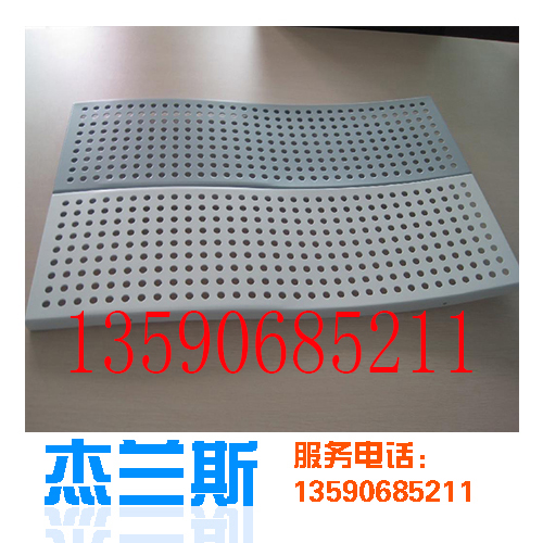 鋁單板廠家需不斷提高自身素質(zhì)來適應(yīng)市場(chǎng)